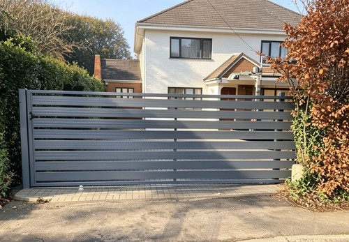 Aluminium driveway gate - gate, grey