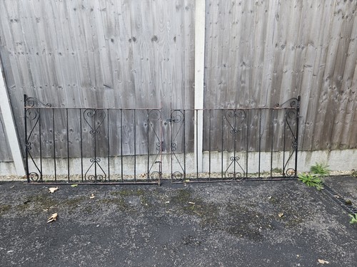 Double drive gates - double,