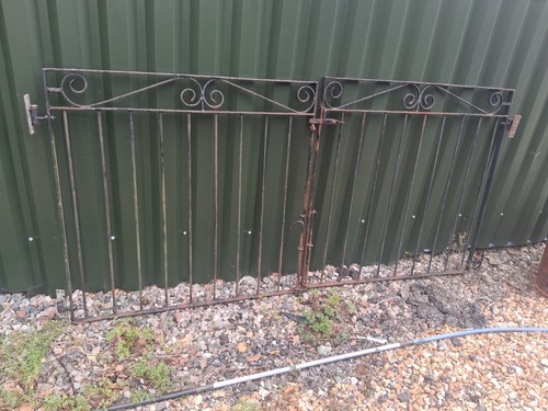 Solid steel driveway - driveway, gates
